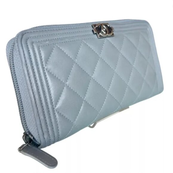 CHANEL Boy lamb skin Gray Authentic Zip Around Wallet - Picture 3 of 10